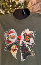 Load image into Gallery viewer, Nostalgic Christmas Bow T-Shirt Size MEDIUM

